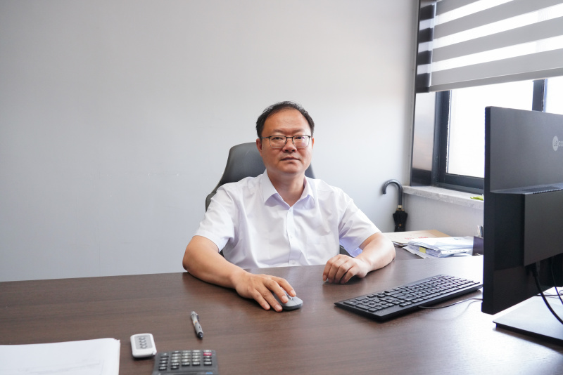 齊活了，優(yōu)秀共產(chǎn)黨員 李忻.jpg